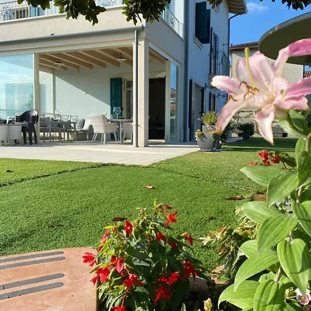 Roseto Holidays Azzurro فندق مبيت وإفطار