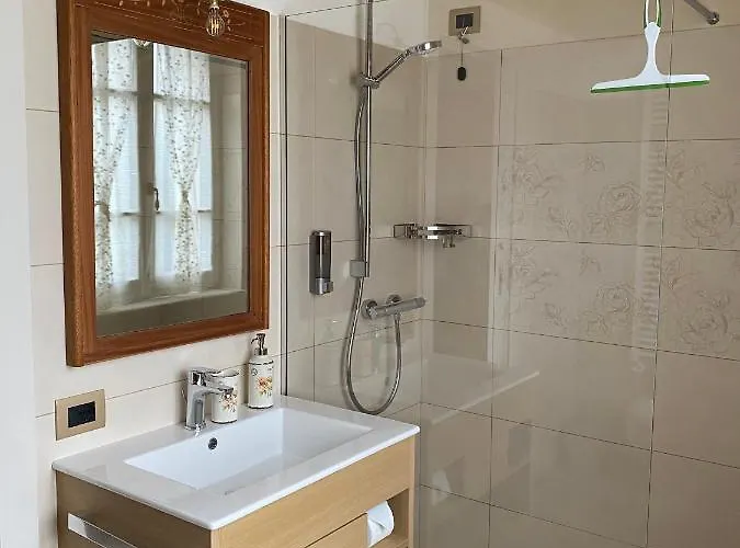 Roseto Holidays Azzurro Couette-café 3*