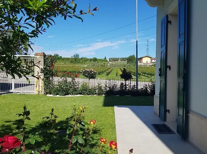 Roseto Holidays Azzurro Couette-café 3*